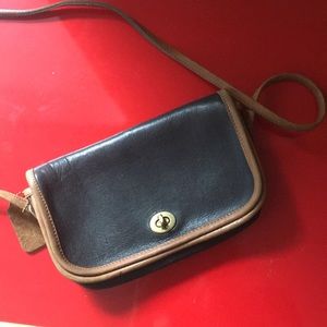 Vintage Coach crossbody